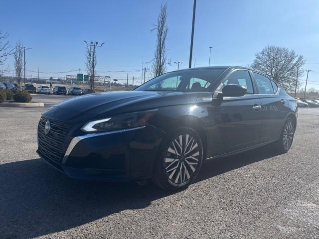 Nissan Altima 2.5 SV Sedan 2024