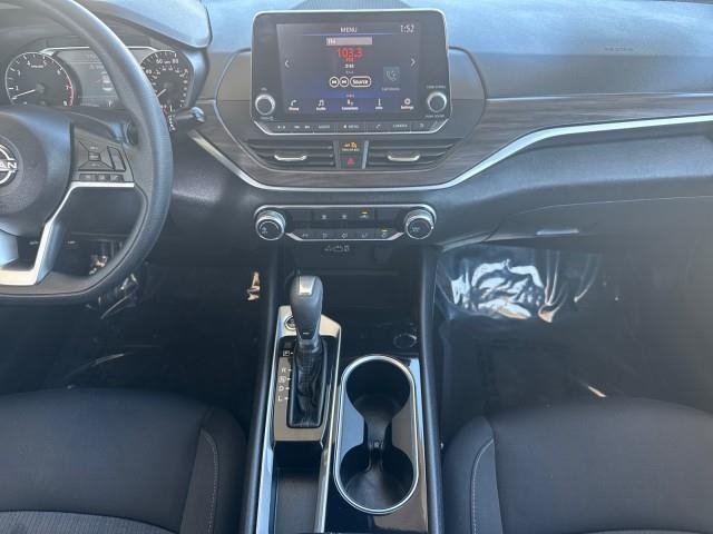 Nissan Altima 2.5 SV Sedan 2024