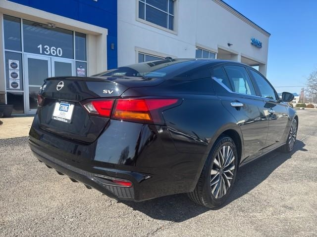 Nissan Altima 2.5 SV Sedan 2024