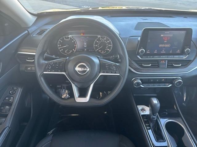 Nissan Altima 2.5 SV Sedan 2024