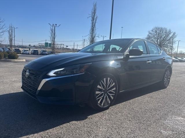 Nissan Altima 2.5 SV Sedan 2024