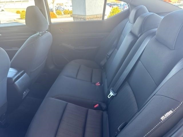 Nissan Altima 2.5 SV Sedan 2024