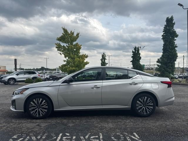 Nissan Altima 2.5 SV Sedan 2024