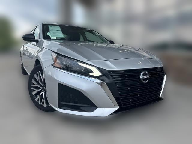 Nissan Altima 2.5 SV Sedan 2024