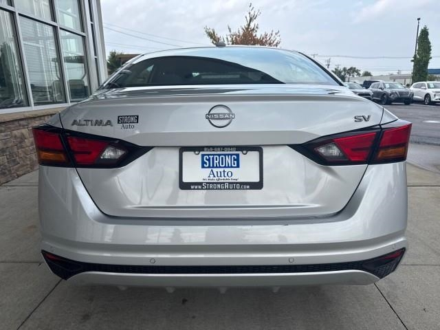 Nissan Altima 2.5 SV Sedan 2024