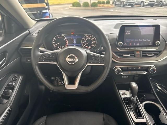 Nissan Altima 2.5 SV Sedan 2024