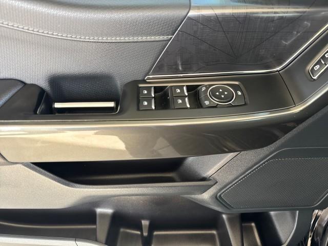 Ford F-150 Lariat 4WD SuperCrew 5.5' Box 2023