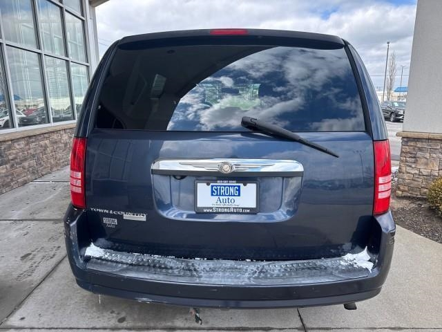 Chrysler Town & Country 4dr Wgn Touring 2008