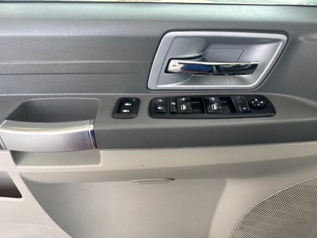 Chrysler Town & Country 4dr Wgn Touring 2008