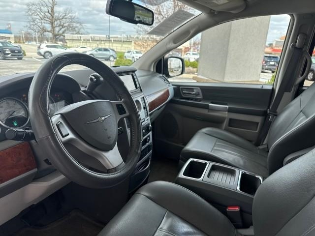 Chrysler Town & Country 4dr Wgn Touring 2008