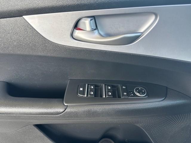 Kia Forte LXS IVT 2024