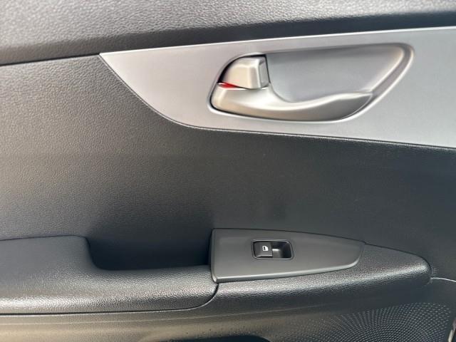 Kia Forte LXS IVT 2024