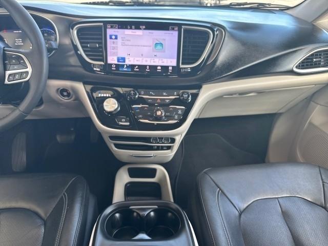 Chrysler Pacifica Touring L FWD 2022