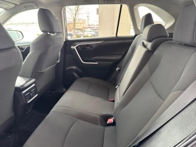 Toyota RAV4 LE AWD (Natl) 2025