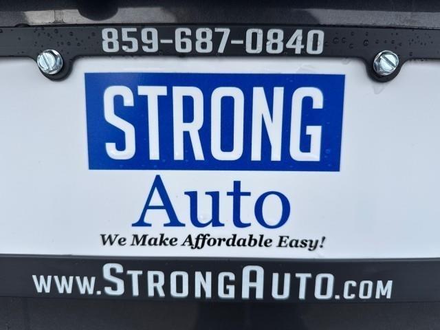 Toyota RAV4 LE AWD (Natl) 2025