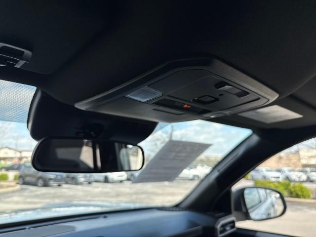 Toyota Tacoma 4WD SR Double Cab 5' Bed AT (Natl) 2024