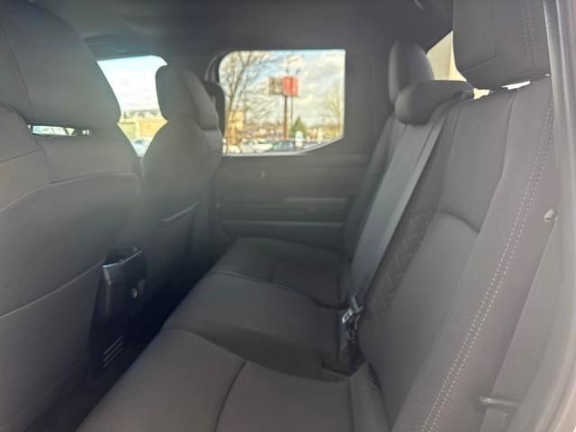 Toyota Tacoma 4WD SR Double Cab 5' Bed AT (Natl) 2024