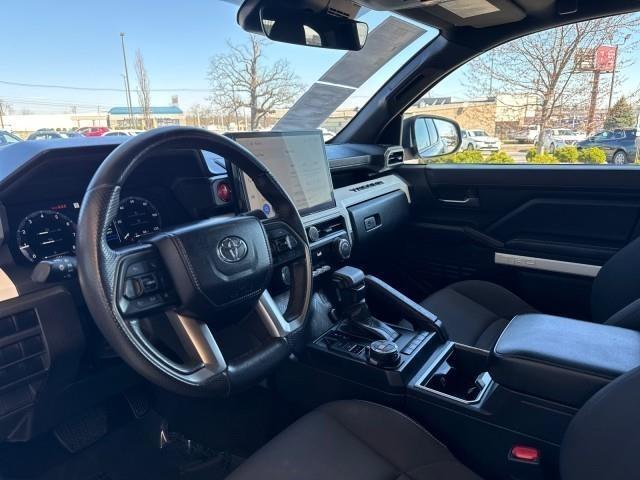 Toyota Tacoma 4WD TRD Off Road Double Cab 5' Bed MT (Natl) 2024