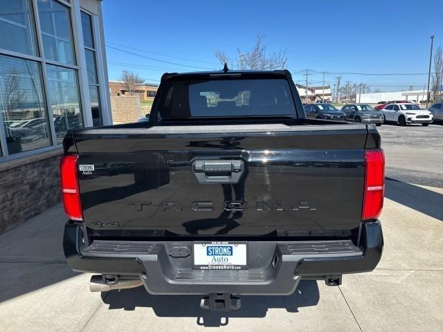 Toyota Tacoma 4WD TRD Off Road Double Cab 5' Bed MT (Natl) 2024