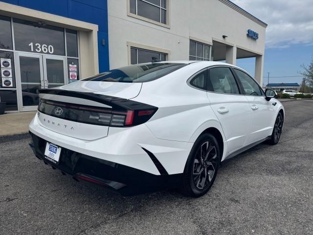 Hyundai Sonata SEL 2.5L FWD 2024