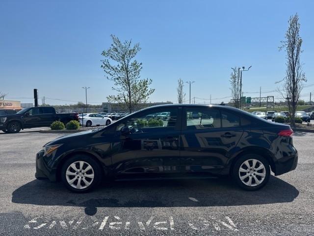 Toyota Corolla LE CVT (Natl) 2024