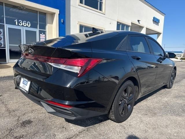 Hyundai Elantra SEL IVT 2022