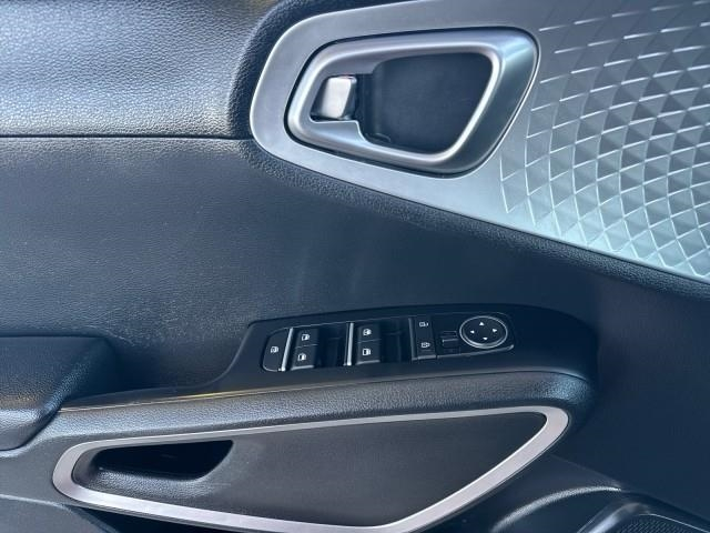 Kia Soul LX IVT 2024