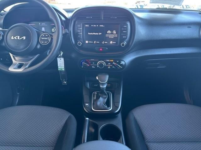 Kia Soul LX IVT 2024