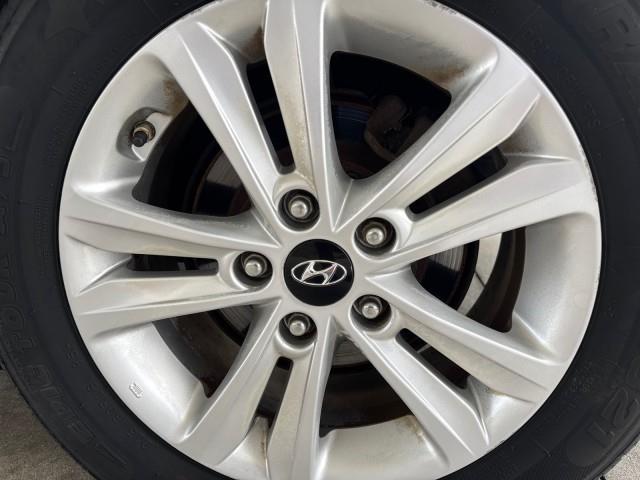 Hyundai Sonata 4dr Sdn 2.4L Auto GLS 2011
