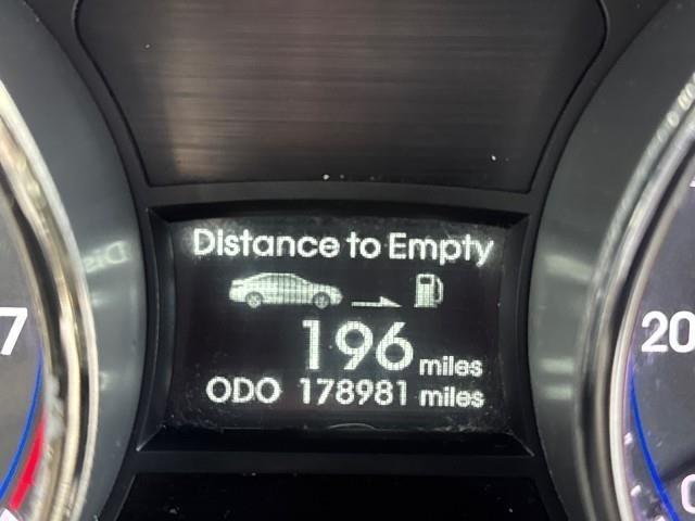 Hyundai Sonata 4dr Sdn 2.4L Auto GLS 2011