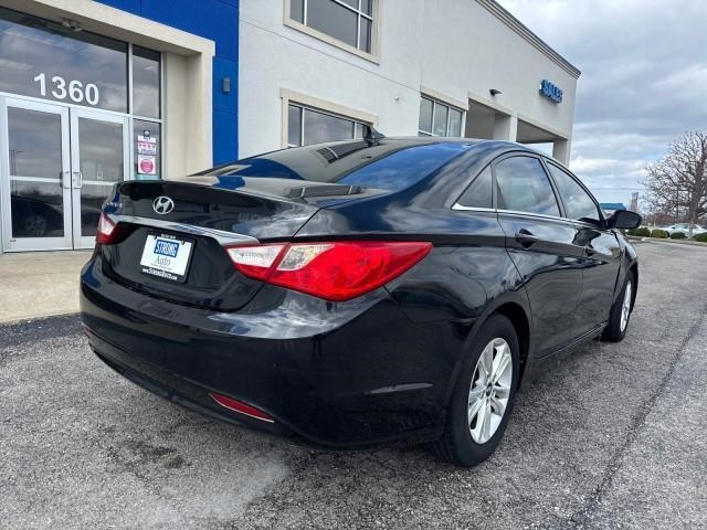 Hyundai Sonata 4dr Sdn 2.4L Auto GLS 2011