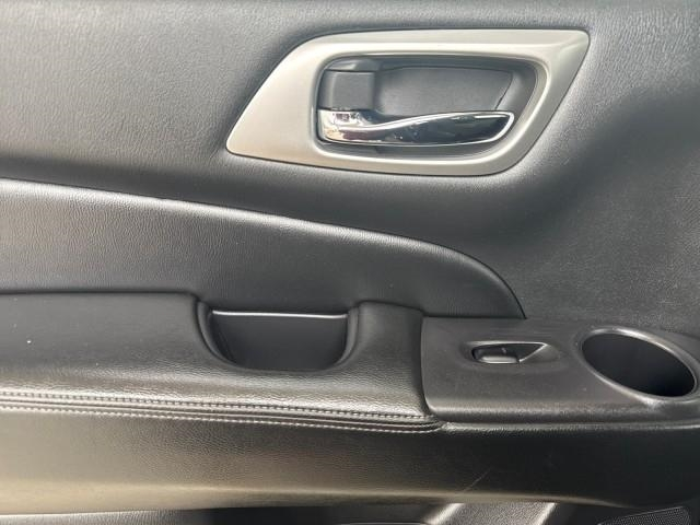 Nissan Pathfinder FWD SV 2020