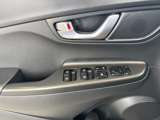 Hyundai Kona SEL Auto AWD 2022