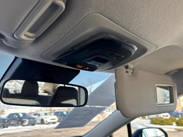 Toyota Corolla LE CVT (Natl) 2024