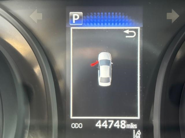 Toyota Camry SE Auto (Natl) 2024