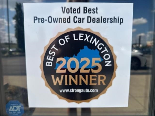 Toyota Camry SE Auto (Natl) 2024