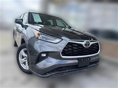 2024 Toyota Highlander 