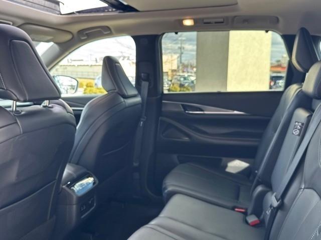 Infiniti QX60 LUXE AWD 2023