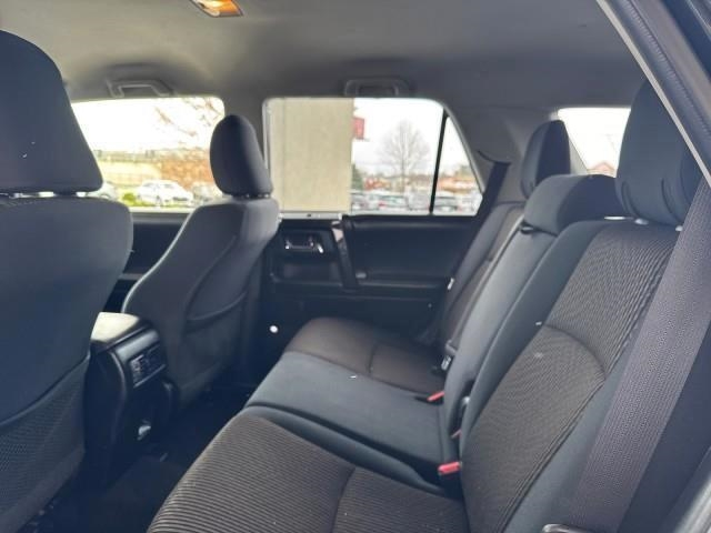 Toyota 4Runner TRD Off Road 4WD (Natl) 2024