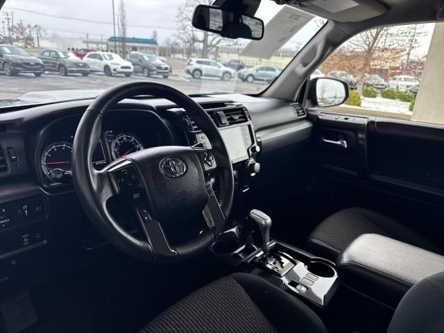 Toyota 4Runner TRD Off Road 4WD (Natl) 2024