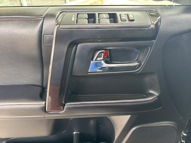 Toyota 4Runner TRD Off Road 4WD (Natl) 2024