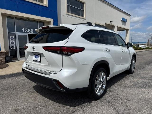 Toyota Highlander Platinum AWD (Natl) 2023
