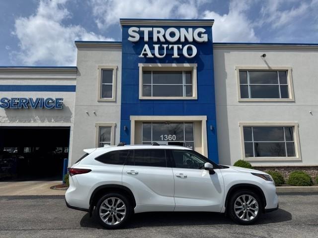 Toyota Highlander Platinum AWD (Natl) 2023