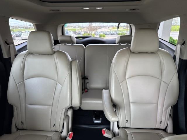 Buick Enclave FWD 4dr Essence 2018