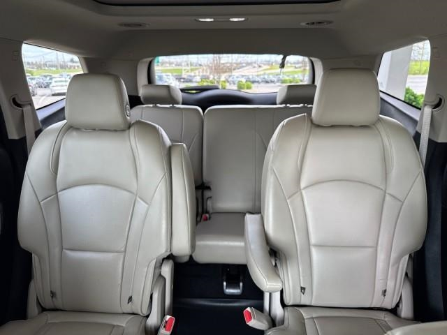 Buick Enclave FWD 4dr Essence 2018