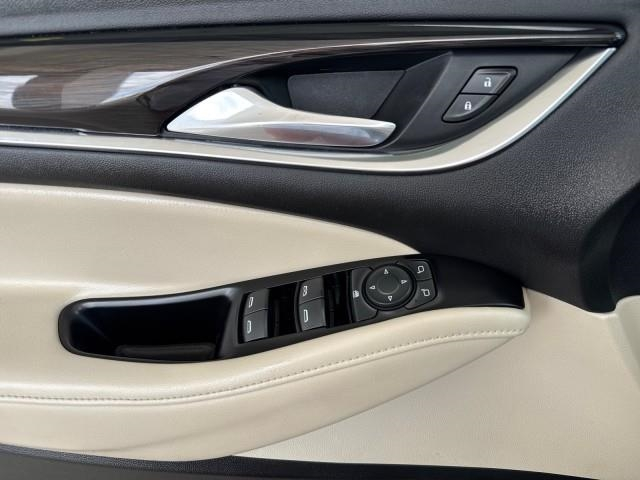 Buick Enclave FWD 4dr Essence 2018