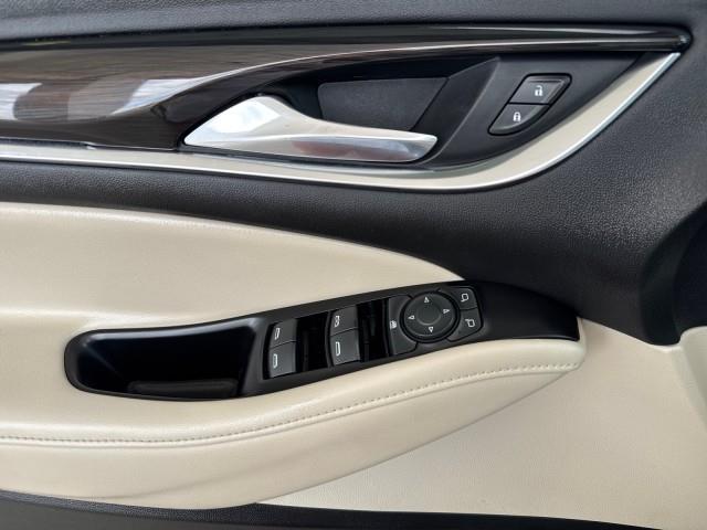 Buick Enclave FWD 4dr Essence 2018