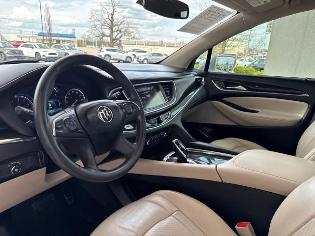 Buick Enclave FWD 4dr Essence 2018