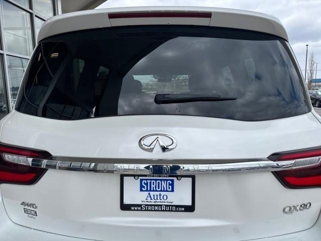 Infiniti QX80 LUXE AWD 2024