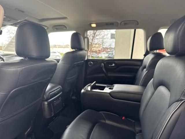 Infiniti QX80 LUXE AWD 2024